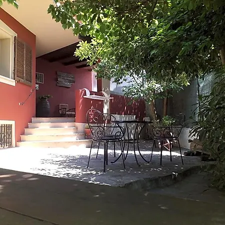 Antica Botte Bed and Breakfast 4*